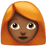 kobieta: karnacja średnio ciemna i rude włosy