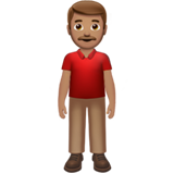 stojący mężczyzna: karnacja średnia