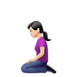 klęcząca kobieta: karnacja jasna