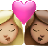 pocałunek: kobieta, kobieta, karnacja średnio jasna i karnacja średnia