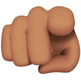 palec wskazujący skierowany na patrzącego: karnacja średnia