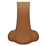 nos: karnacja średnio ciemna