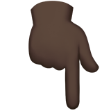 dłoń z palcem wskazującym w dół: karnacja ciemna