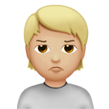 nadąsana osoba: karnacja średnio jasna