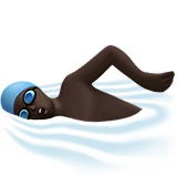 pływający mężczyzna: karnacja ciemna