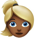 blondynka: karnacja średnio ciemna