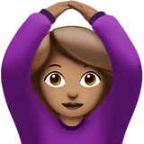 kobieta pokazująca gest OK: karnacja średnia