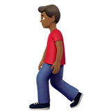 idący mężczyzna: karnacja średnio ciemna