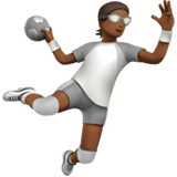 osoba grająca w piłkę ręczną: karnacja średnio ciemna