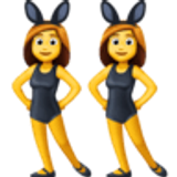 Kobiety z uszami królika na przyjęciu - Facebook