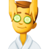 Mężczyzna podczas masażu - Facebook