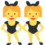 Kobiety z uszami królika na przyjęciu - Twitter / X